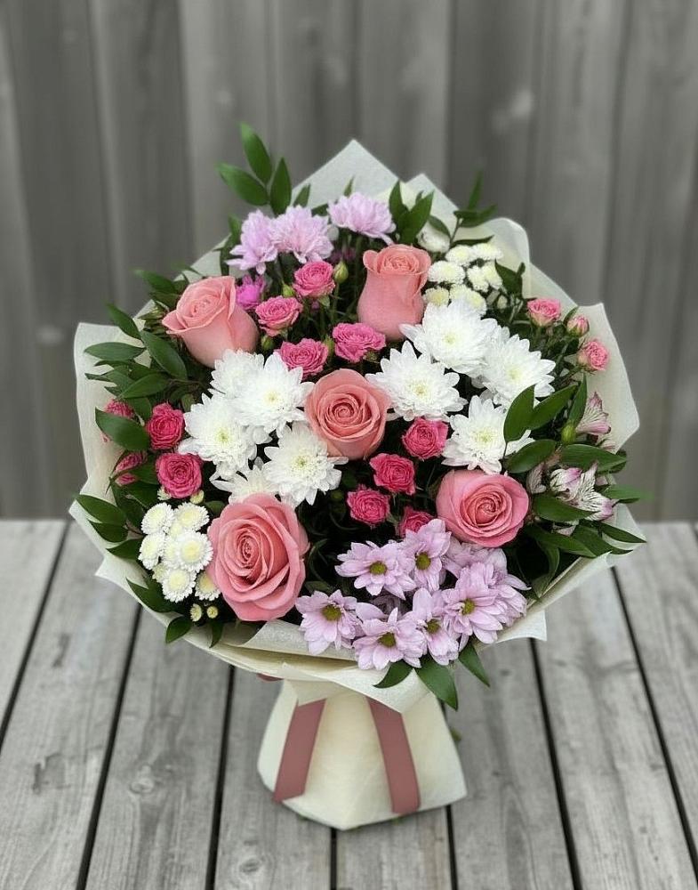 Букет цветов из: Альстромерии, Гвоздики, Розы и Хризантемы в Хотынец