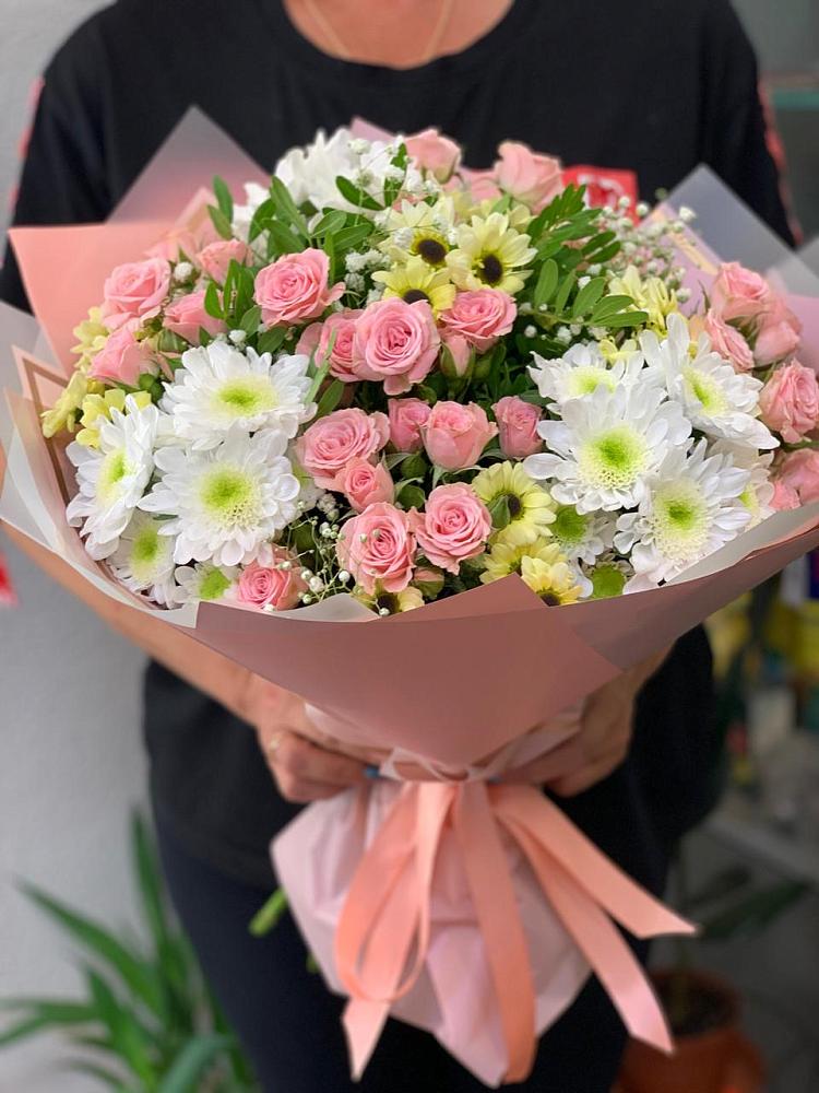 Букет цветов из: Розы и Хризантемы в Хотынец