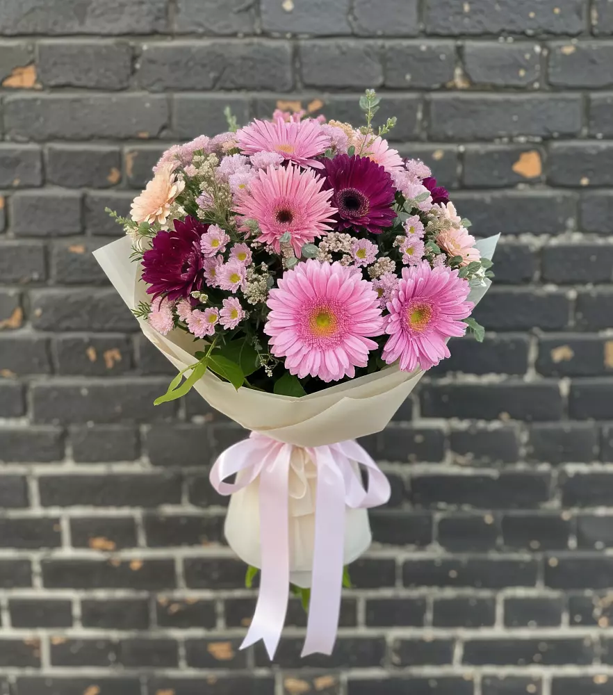 Букет цветов из: Герберы и Хризантемы в Хотынец