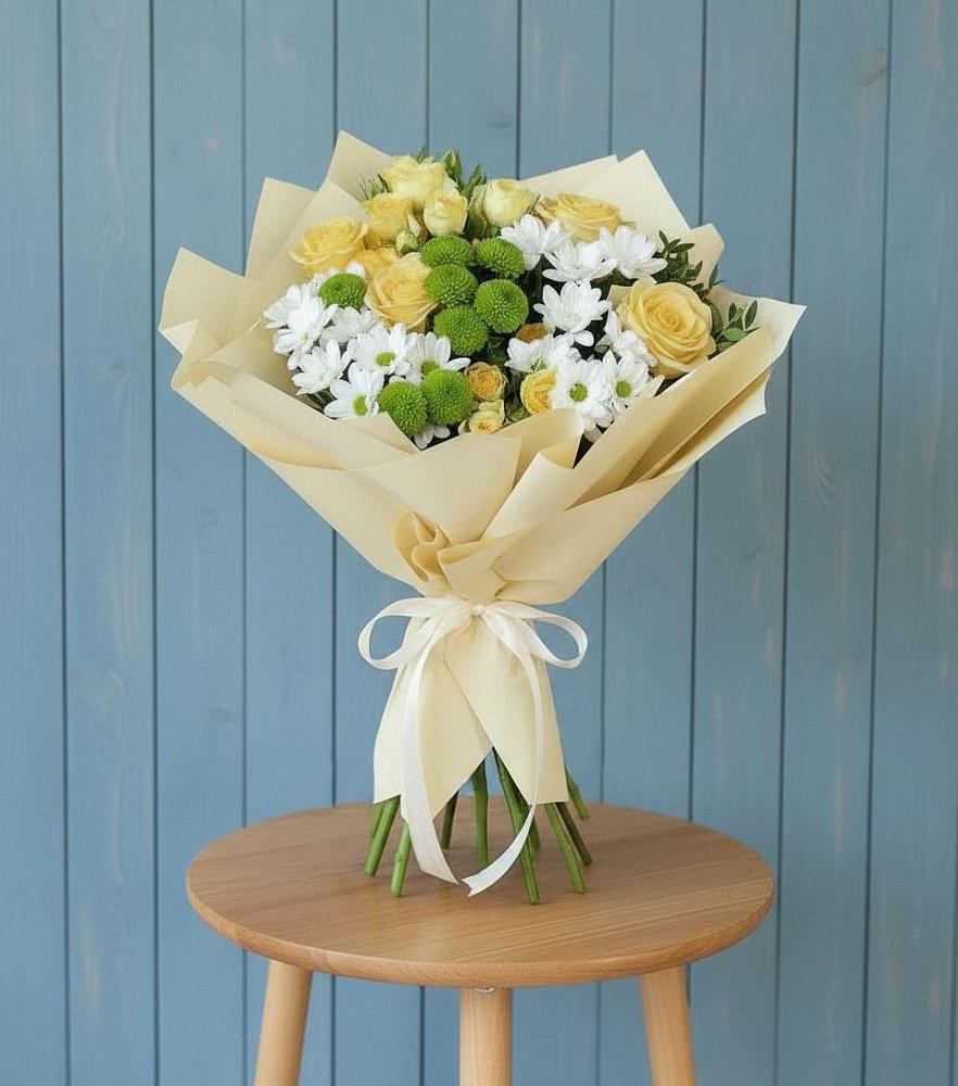 Букет цветов из: Хризантемы и Розы в Хотынец