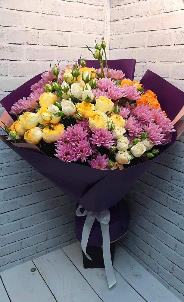 Букет цветов из: Хризантемы и Розы в Хотынец