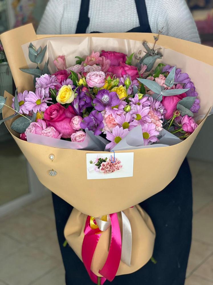 Букет цветов из: Хризантемы, Гвоздики и Альстромерии в Хотынец