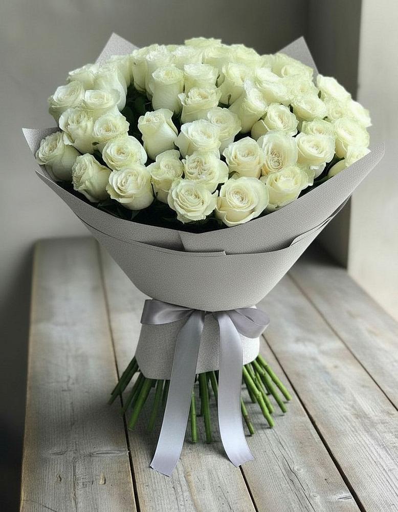 Букет 35 Белых роз в Хотынец