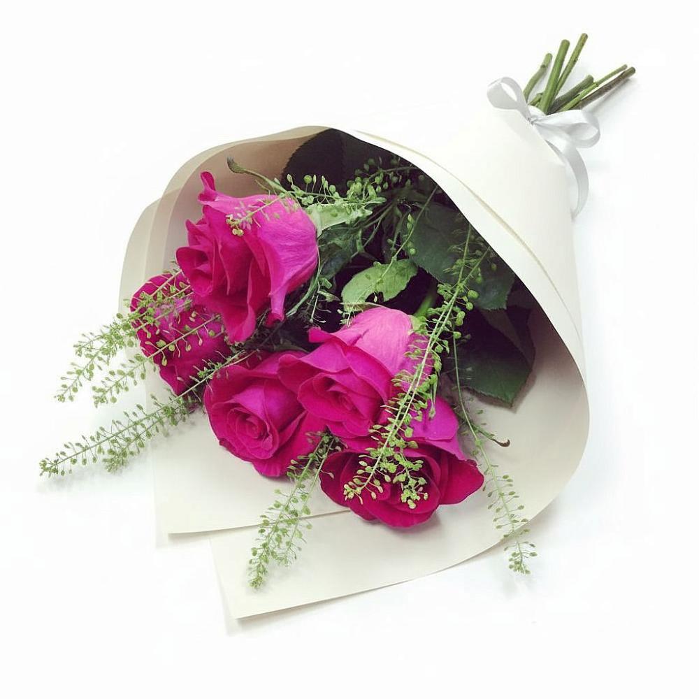 Букет цветов из: Розы в Хотынец