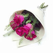 Букет цветов из:  Розы в Хотынец