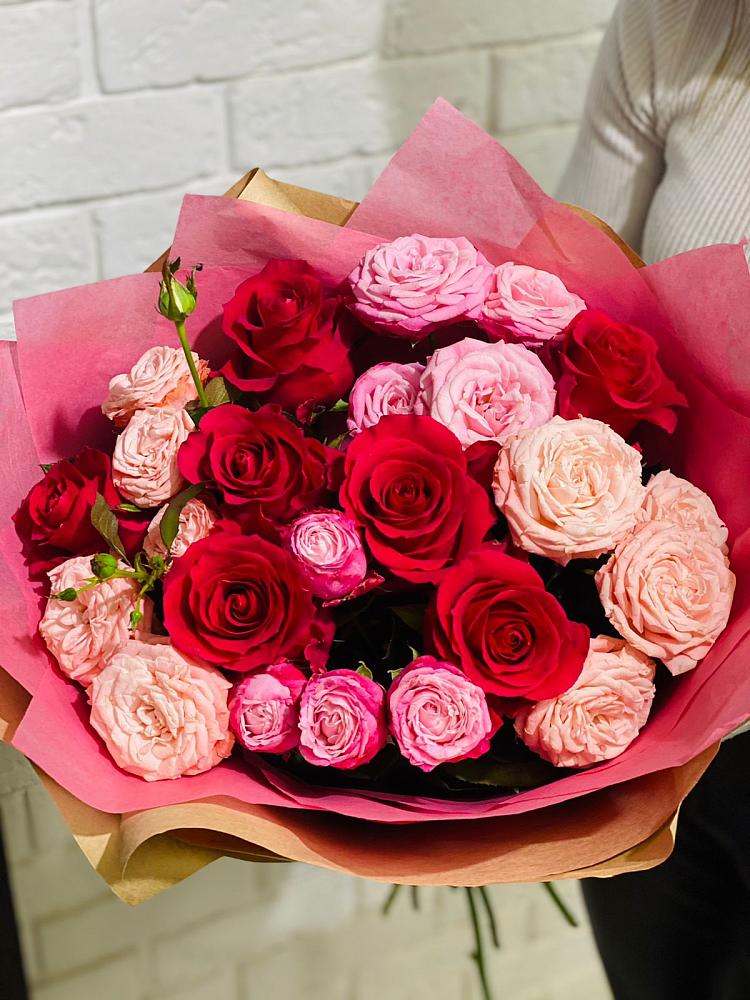 Букет цветов из: Розы в Хотынец