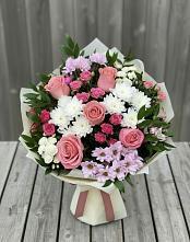 Букет цветов из:  Альстромерии, Гвоздики, Розы и Хризантемы в Хотынец