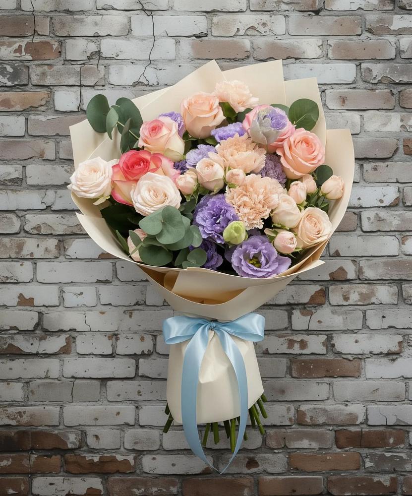 Букет цветов из: Розы, Лизиантусы и Гвоздики в Хотынец