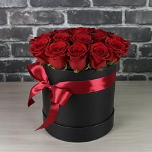 Цветочная композиция из Розы в шляпной коробке в Хотынец