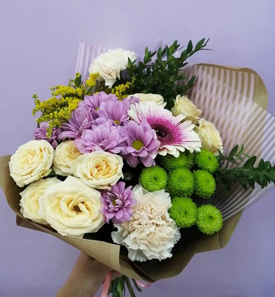 Букет цветов из: Хризантемы, Розы, Гвоздики и Герберы в Хотынец