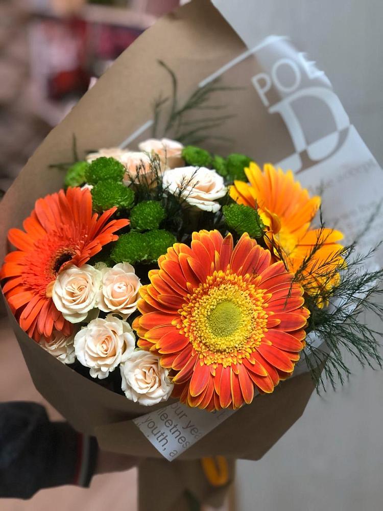 Букет цветов из: Герберы, Хризантемы и Розы в Хотынец