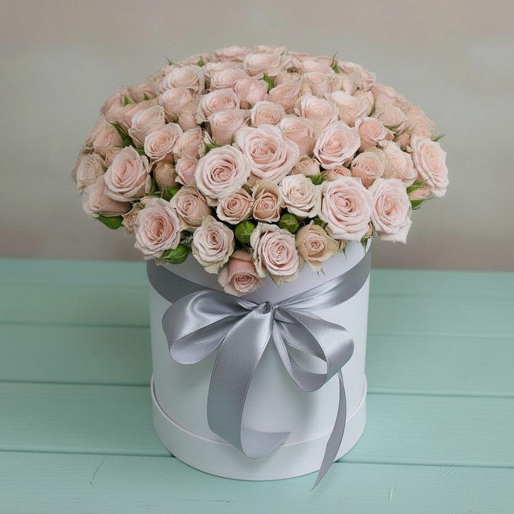 Цветочная композиция из Розы в шляпной коробке в Хотынец